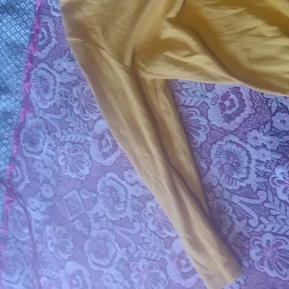 Yellow 3/4 length sleeve - Picture 3 of 3